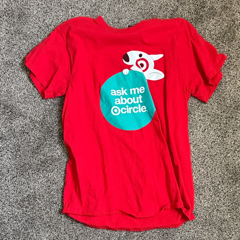 Gildan Red Tee with Graphic Print